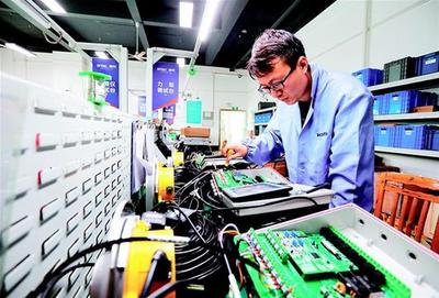 自主研發(fā) 驅(qū)動(dòng)電子軟硬件產(chǎn)品出口增長(zhǎng)四倍的創(chuàng)新引擎